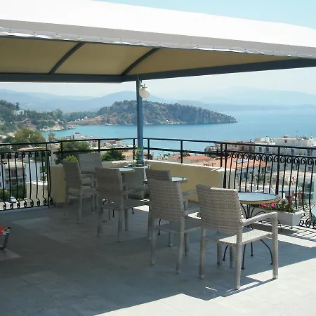 Apartman Alonia & Maisonettes *