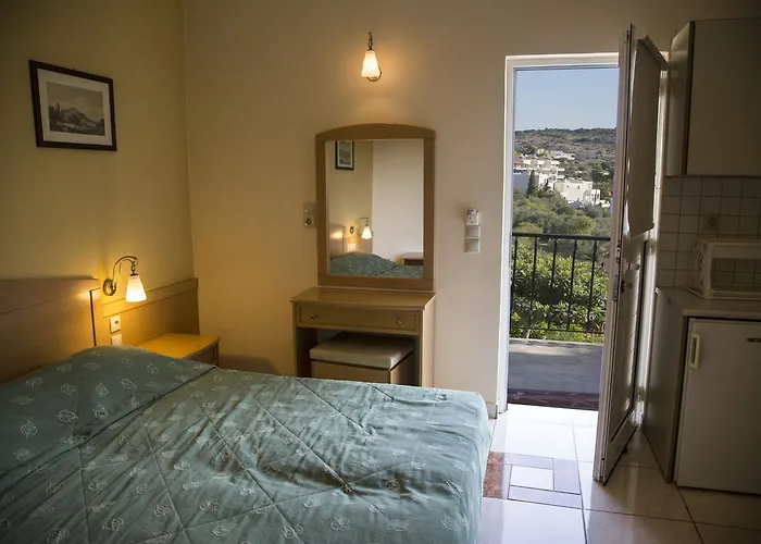 Alonia & Maisonettes