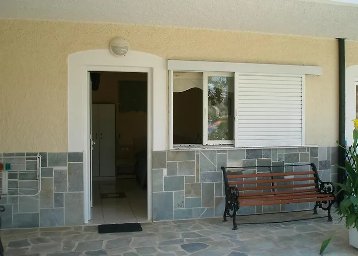 Apartamento Alonia & Maisonettes Tolón