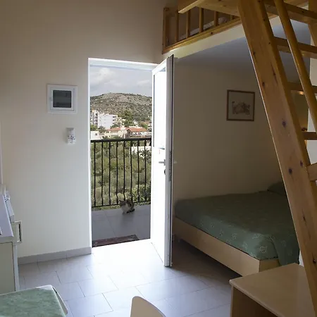 Alonia Studios&maisonettes * Tolón