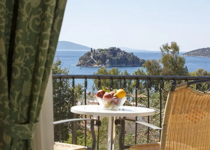 Alonia & Maisonettes Apartman Toló